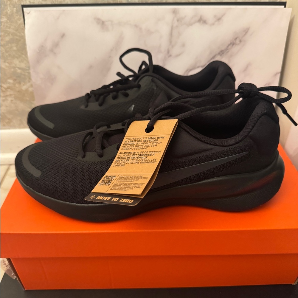 Nike Revolution 7 Men’s Black Running Shoes